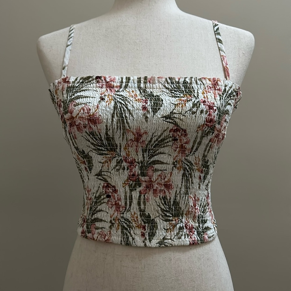 Abercrombie & Fitch floral sintched crop top.